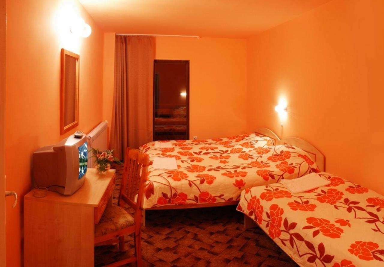 Hotel Tourist Center Momina Krepost Wielkie Tyrnowo Zewnętrze zdjęcie